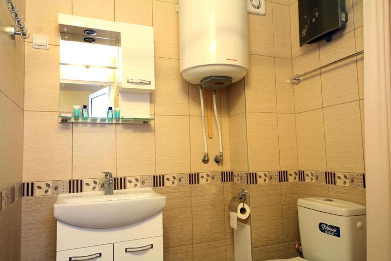Къщата С Чешмата Apartment Veliko Turnovo Bagian luar foto