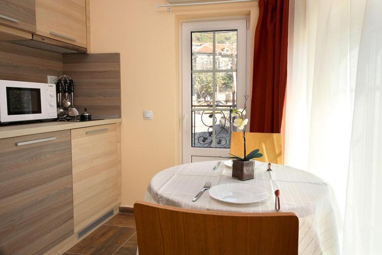 Къщата С Чешмата Apartment Veliko Turnovo Bagian luar foto